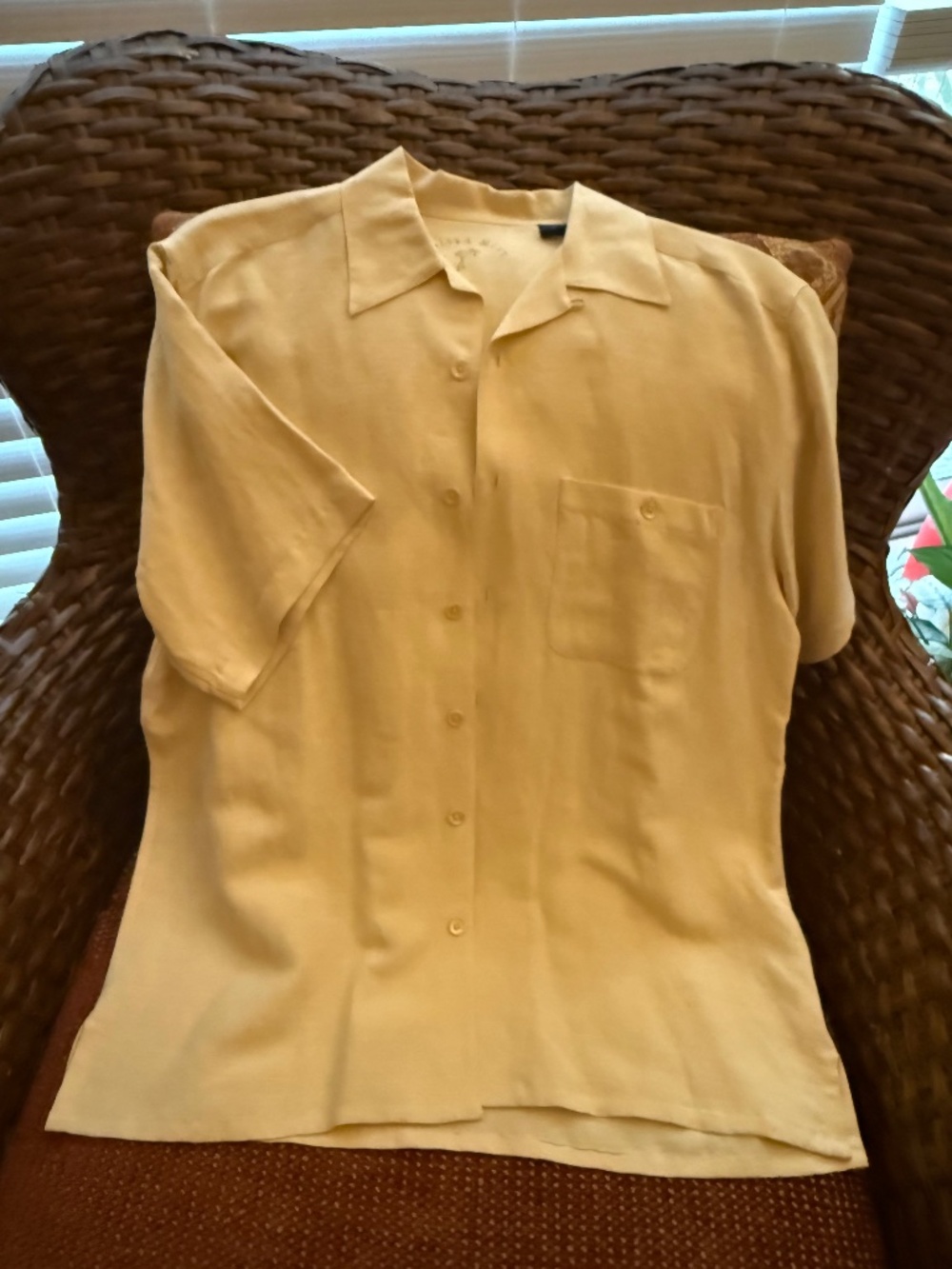 ISLAND MIST MEN'S MEDIUM S/S SHIRT